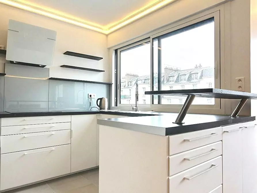 Immagine 6 di Appartamento in affitto  in Rue Bayen a Paris 17