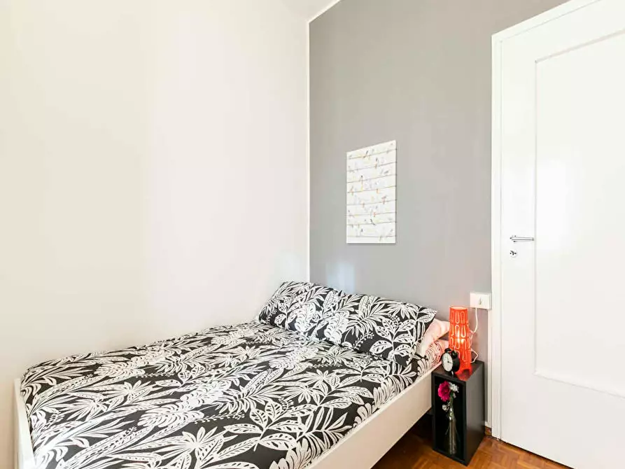Immagine 1 di Camera in affitto  in Via Delle Betulle a Milano