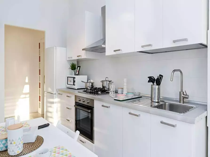 Immagine 10 di Camera in affitto  in Via dei Mandorli a Buccinasco