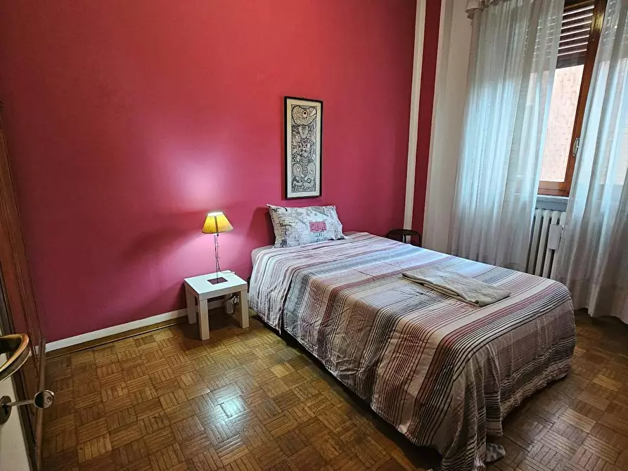 Immagine 5 di Camera in affitto  in Via Ercolano a Milano