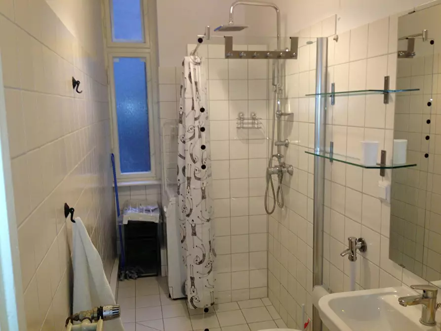 Immagine 4 di Appartamento in affitto  in Eisenacher Straße a Berlin