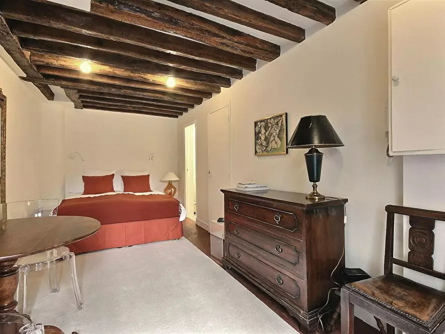 Immagine 2 di Appartamento in affitto  in Rue Pierre Lescot a Paris