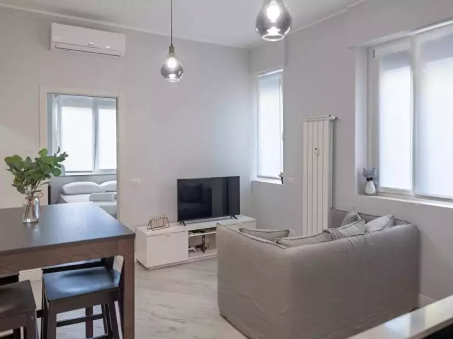 Immagine 2 di Appartamento in affitto  in Via Giovan Battista Pergolesi a Milano