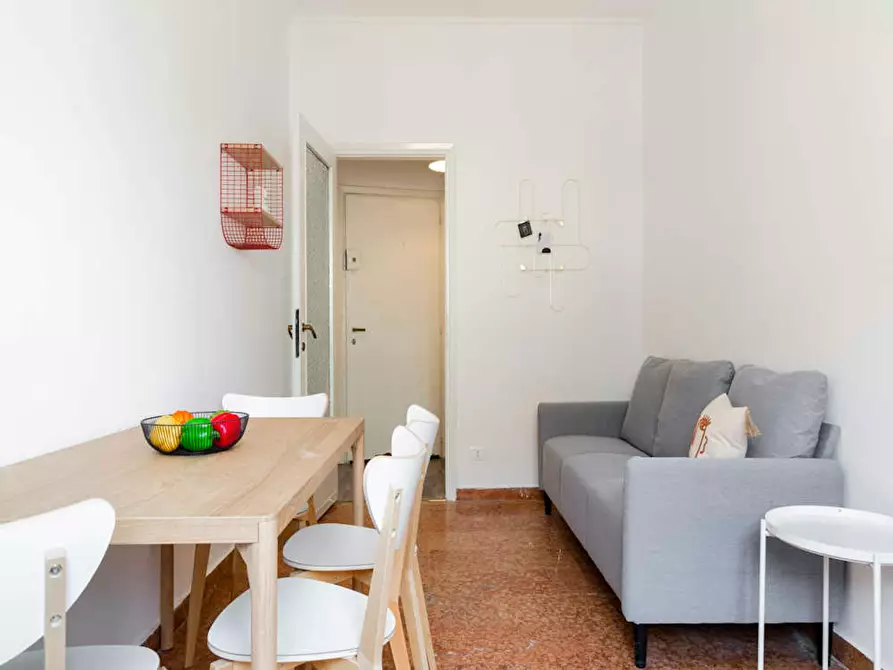 Immagine 10 di Camera in affitto  in Via Arcivescovo Romilli a Milano