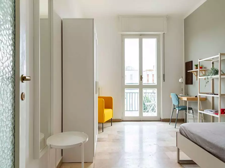 Immagine 4 di Camera in affitto  in Via Arcivescovo Romilli a Milano