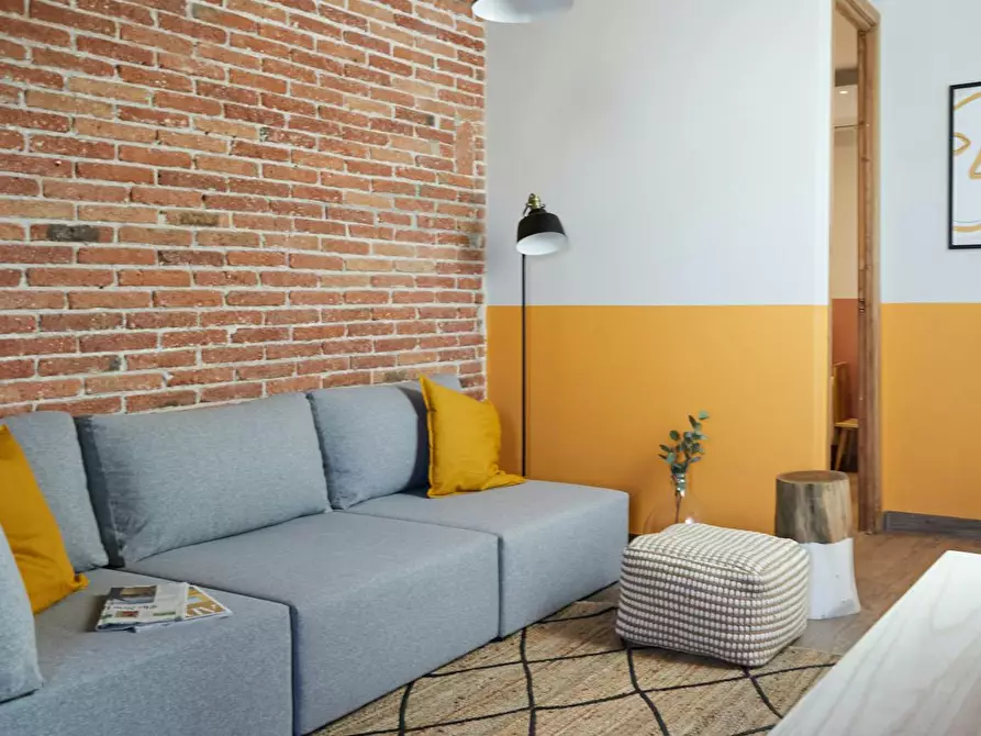 Immagine 2 di Appartamento in affitto  in Carrer de Blasco de Garay a Barcelona