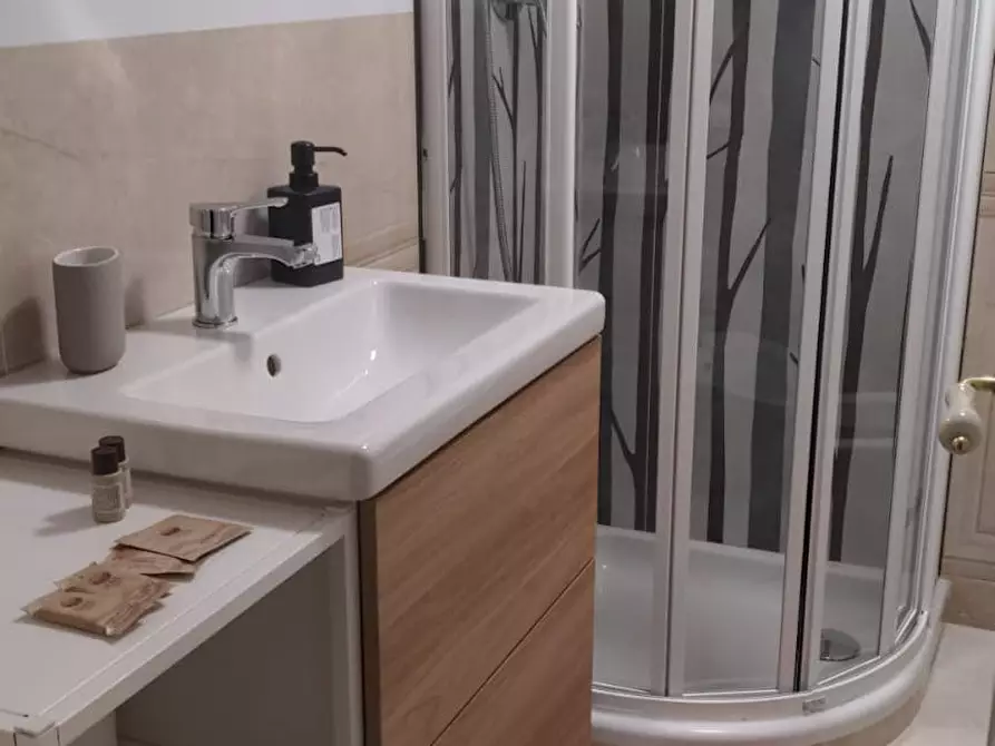 Immagine 2 di Casa indipendente in affitto  in Via Montebello a Firenze