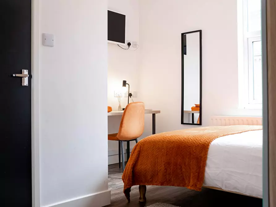 Immagine 3 di Casa indipendente in affitto  in Gordon Street a 