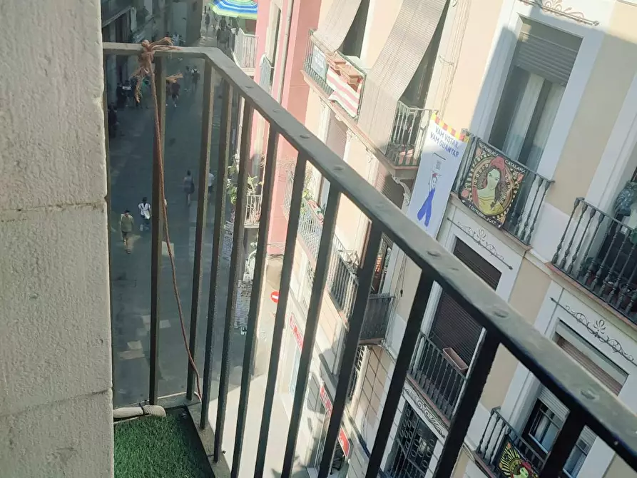 Immagine 9 di Camera in affitto  in Carrer la Rambla a Barcelona