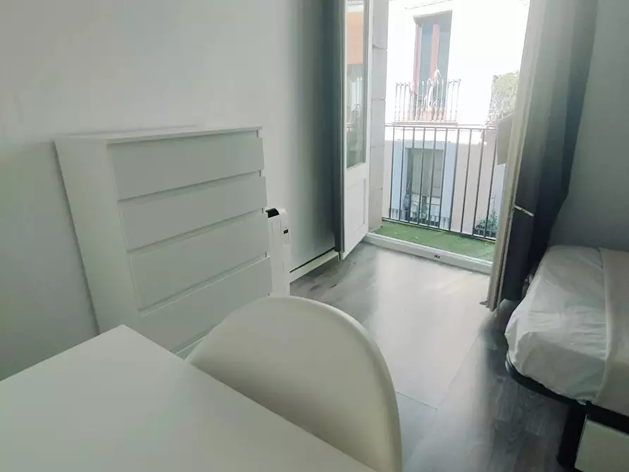 Immagine 7 di Camera in affitto  in Carrer la Rambla a Barcelona