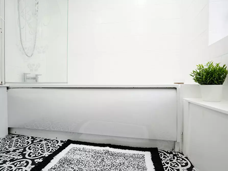 Immagine 10 di Casa indipendente in affitto  in Ince Avenue a 