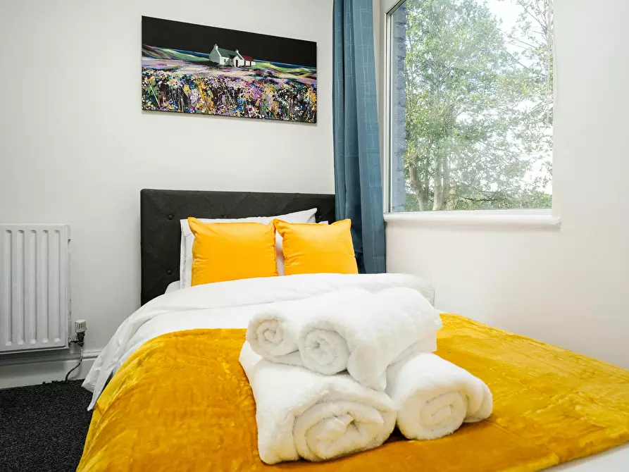 Immagine 4 di Casa indipendente in affitto  in Ince Avenue a 