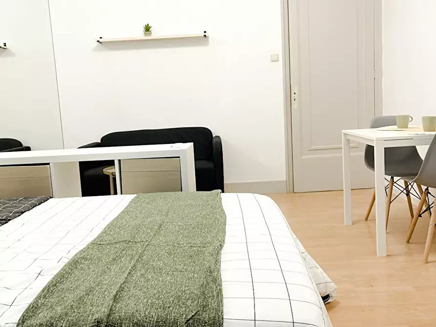 Immagine 6 di Camera in affitto  in Carrer de Muntaner a Barcelona