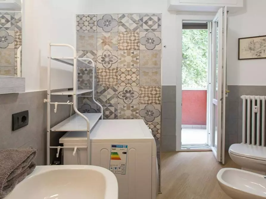 Immagine 5 di Appartamento in affitto  in Via Lorenteggio a Milano