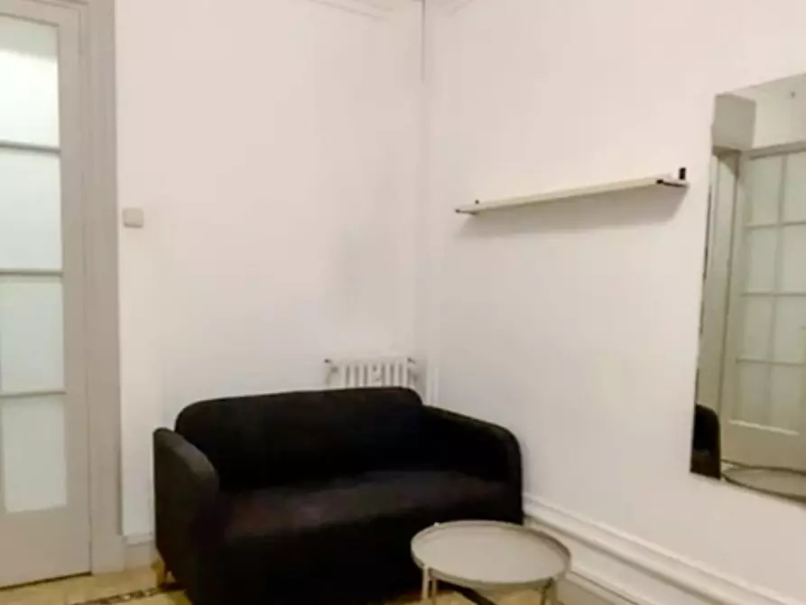 Immagine 3 di Camera in affitto  in Carrer de Muntaner a Barcelona