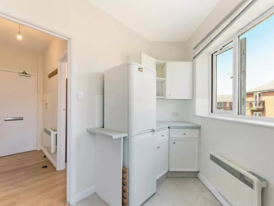Immagine 7 di Appartamento in affitto  in Garter Way a Camberwell