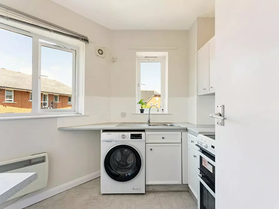 Immagine 5 di Appartamento in affitto  in Garter Way a Camberwell