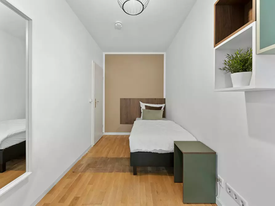 Immagine 2 di Camera in affitto  in Anton-Wilhelm-Amo-Straße a Berlin