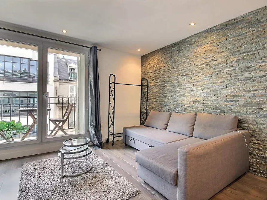 Immagine 4 di Appartamento in affitto  in Rue Brunel a Paris 17