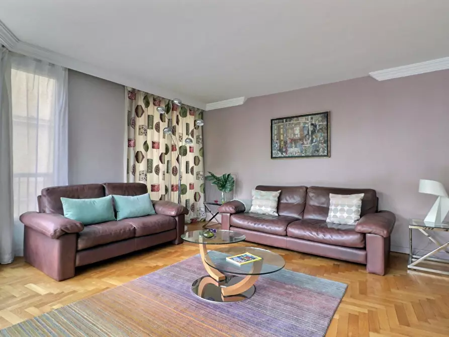 Immagine 1 di Appartamento in affitto  in Boulevard Saint-Germain a Paris 07