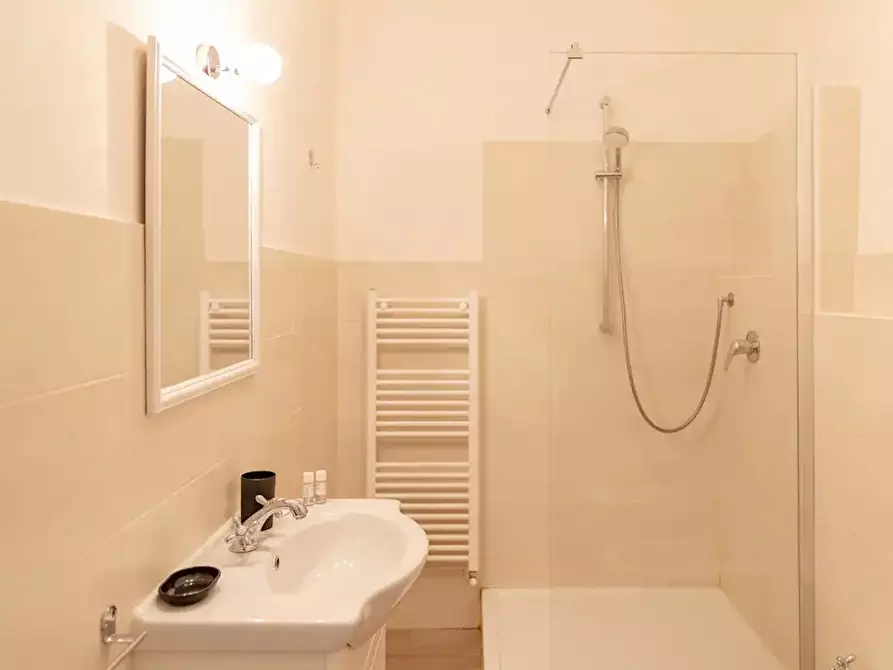 Immagine 8 di Appartamento in affitto  in Via dell'Erta Canina a Firenze