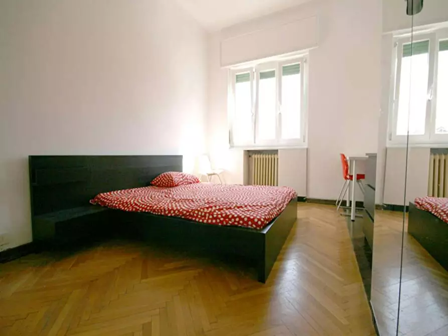 Immagine 3 di Camera in affitto  in Viale Francesco Restelli a Milano