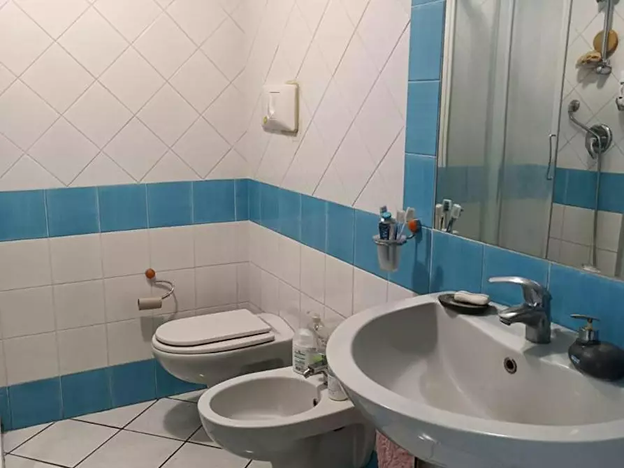 Immagine 5 di Camera in affitto  in Salita Tarsia a Napoli