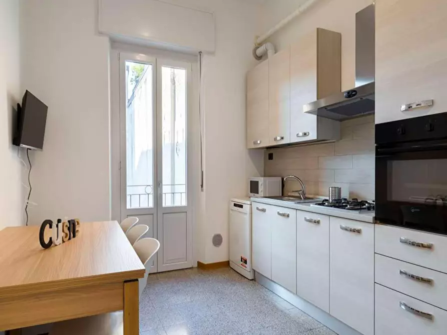 Immagine 8 di Camera in affitto  in Via Carmagnola a Milano