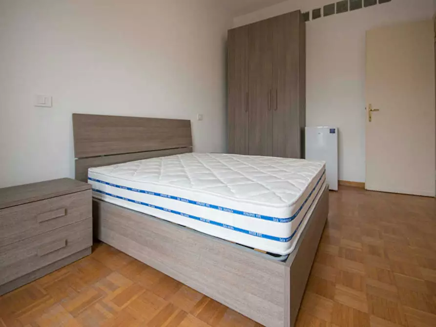 Immagine 2 di Camera in affitto  in Via Adeodato Ressi a Milano