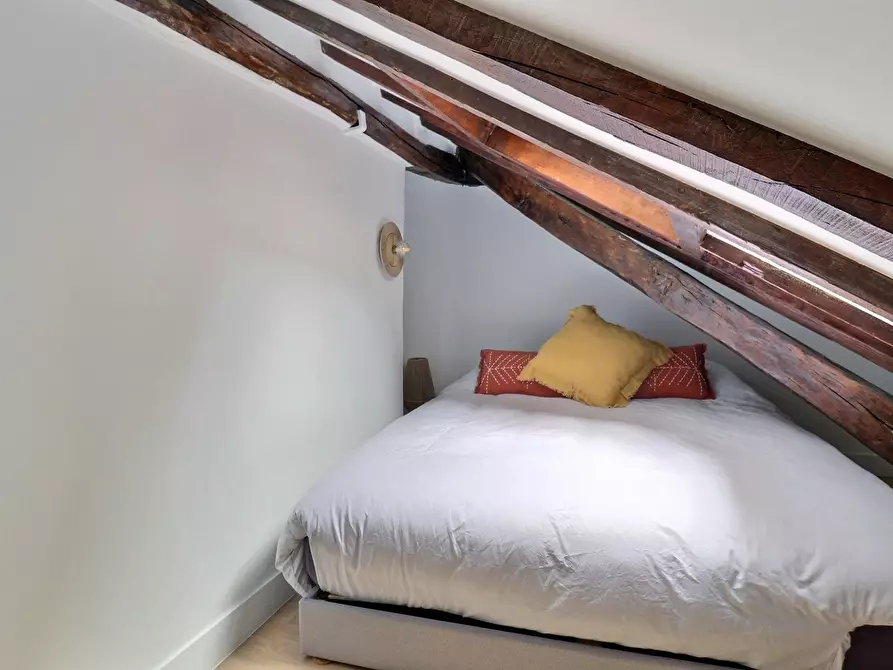 Immagine 9 di Appartamento in affitto  in Rue de Poitou a Paris 03