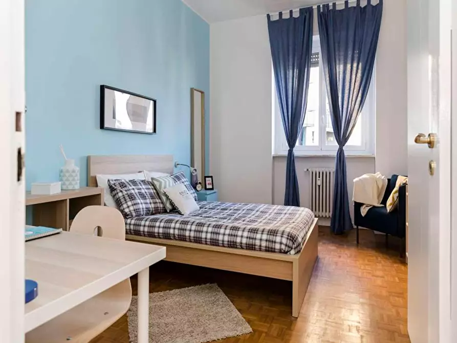 Immagine 3 di Camera in affitto  in Via dei Mandorli a Buccinasco