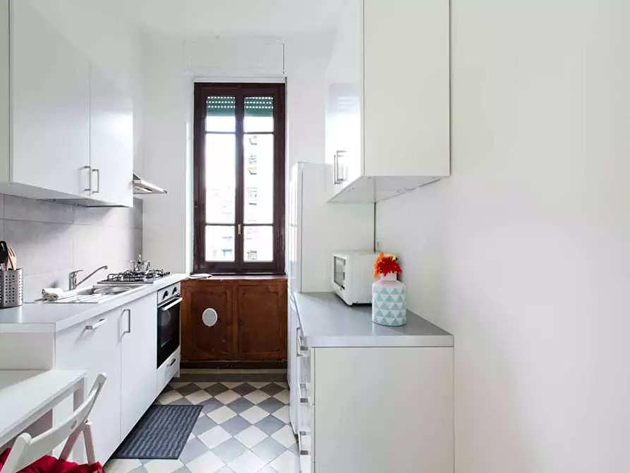 Immagine 10 di Camera in affitto  in Via Verbano a Milano