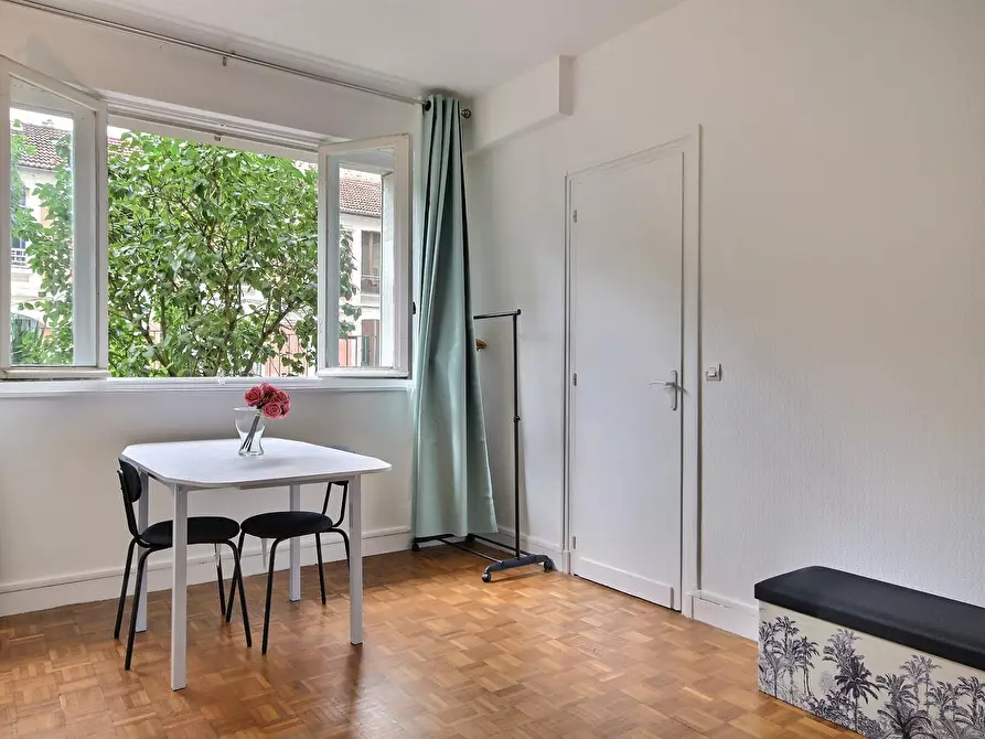 Immagine 2 di Appartamento in affitto  in Rue Joanès a Paris