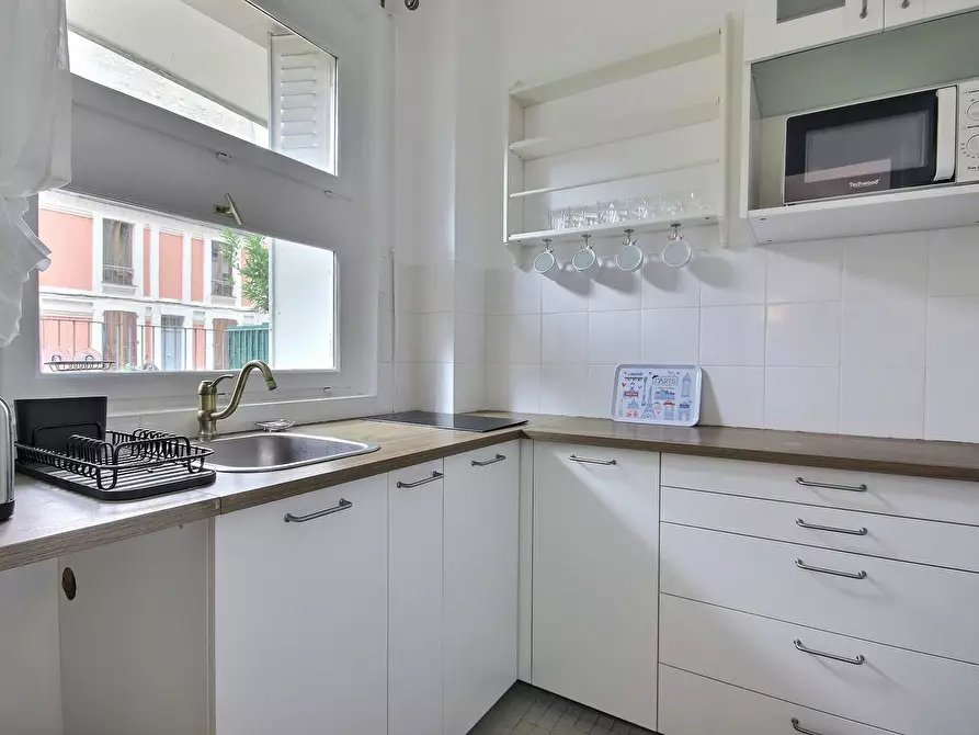 Immagine 5 di Appartamento in affitto  in Rue Joanès a Paris