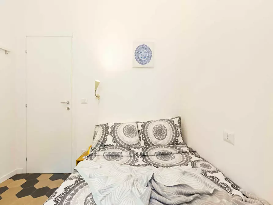 Immagine 2 di Camera in affitto  in Via Paolo Bassi a Milano