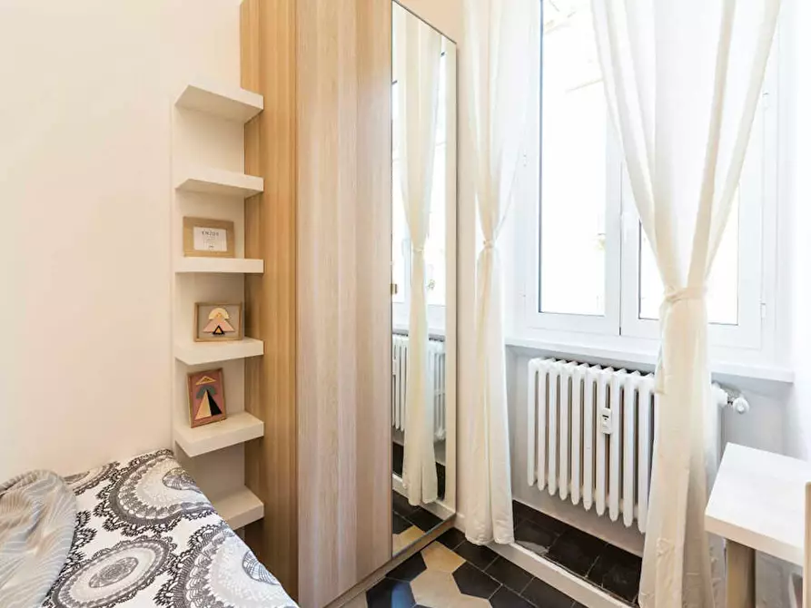 Immagine 5 di Camera in affitto  in Via Paolo Bassi a Milano