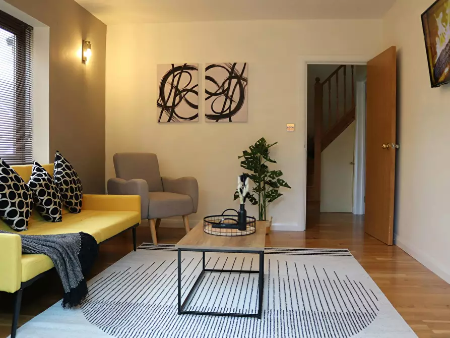Immagine 2 di Casa indipendente in affitto  in Gillman Close a 