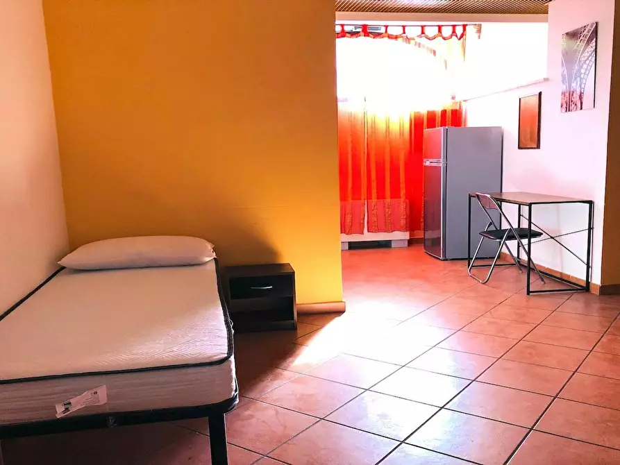 Immagine 1 di Camera condivisa in affitto  in Via Alessandro Brisse a Roma