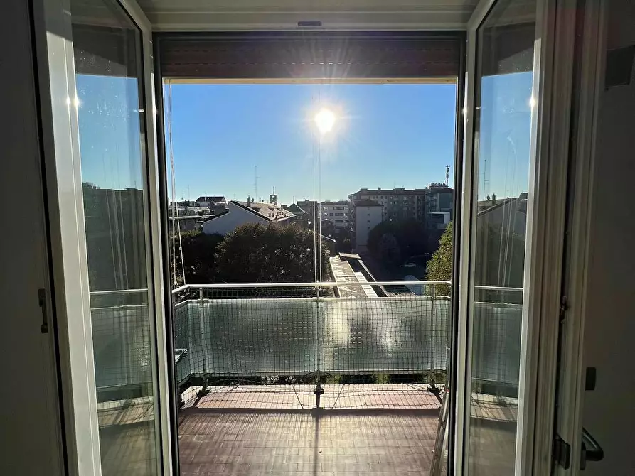 Immagine 3 di Appartamento in affitto  in Viale Lodovico Scarampo a Milano