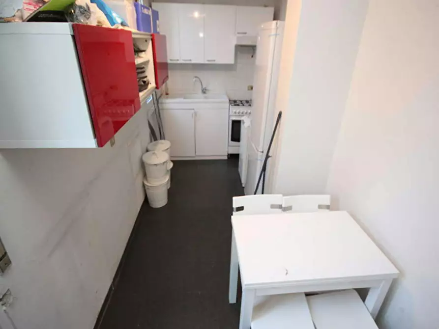 Immagine 9 di Camera in affitto  in Via Volterra a Milano