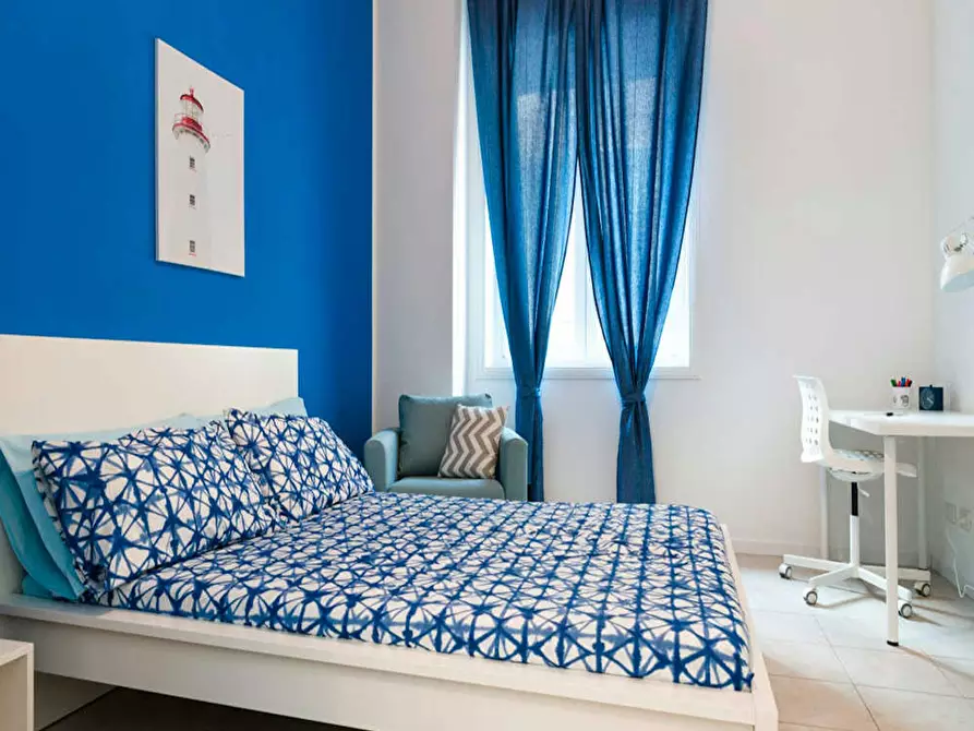 Immagine 1 di Camera in affitto  in Via Macedonio Melloni a Milano