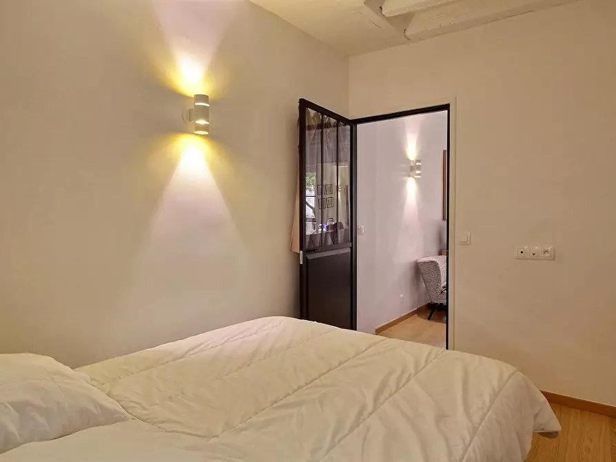 Immagine 10 di Appartamento in affitto  in Rue de Bretagne a Paris 03
