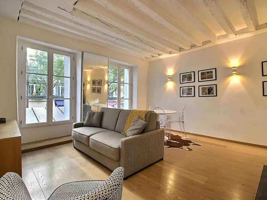Immagine 1 di Appartamento in affitto  in Rue de Bretagne a Paris 03