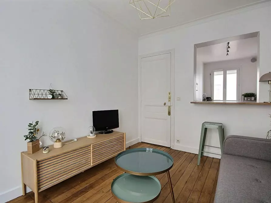 Immagine 6 di Appartamento in affitto  in Rue Bosquet a Paris 07