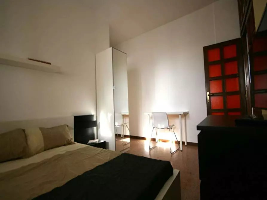 Immagine 2 di Camera in affitto  in Via Carlo Marx a Milano