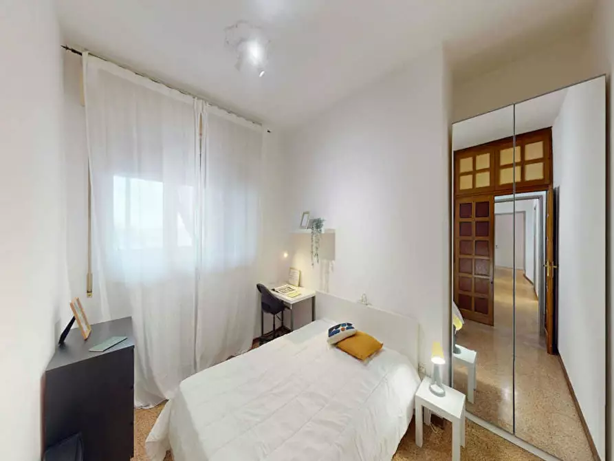 Immagine 1 di Camera in affitto  in Via Carlo Marx a Milano