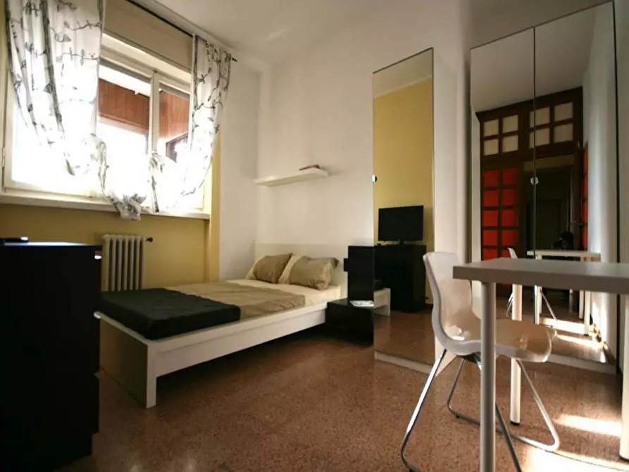 Immagine 1 di Camera in affitto  in Via Carlo Marx a Milano