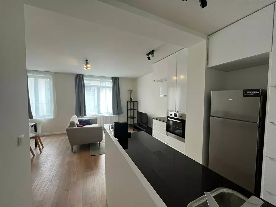 Immagine 8 di Appartamento in affitto  in Rue Fernand Neuray a Ixelles