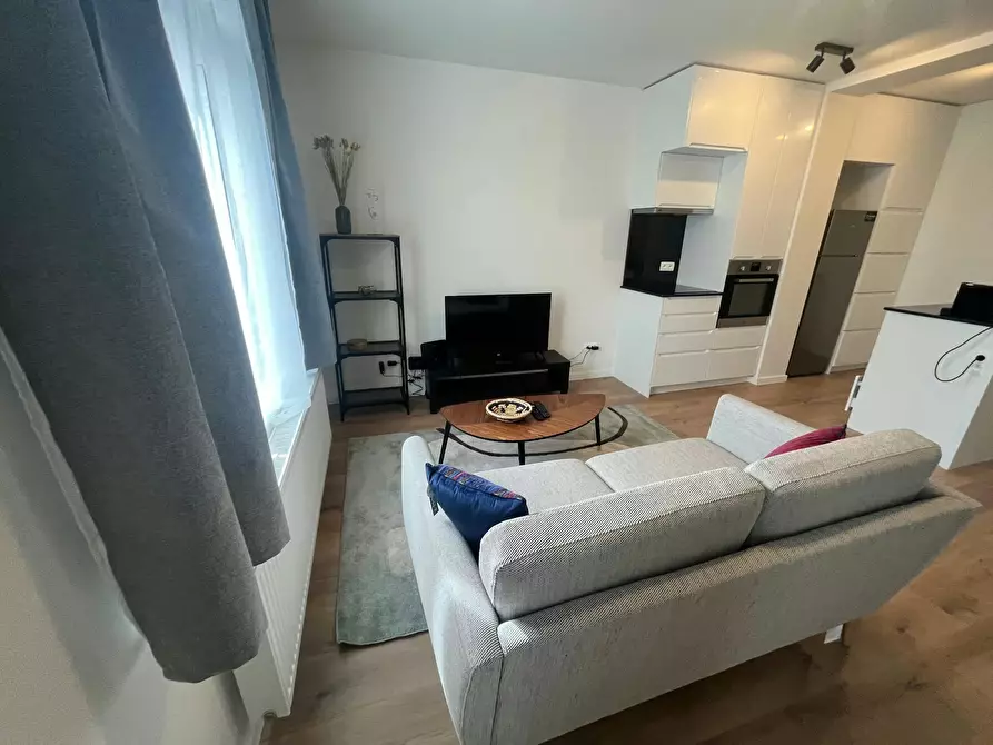 Immagine 4 di Appartamento in affitto  in Rue Fernand Neuray a Ixelles