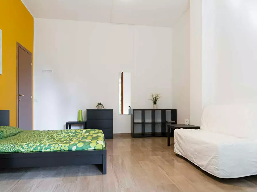 Immagine 8 di Camera in affitto  in Viale Papiniano a Milano